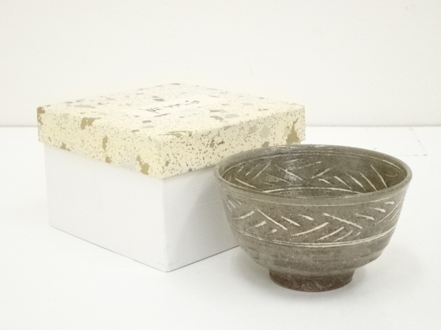 JAPANESE TEA CEREMONY / TEA BOWL CHAWAN / MISHIMA 